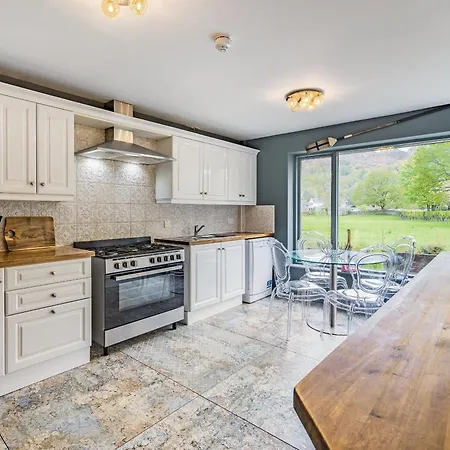 Silver Howe View