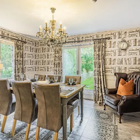 Silver Howe View *